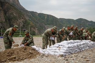 难阻失利！邹雨宸18中8砍并列最高21分外加4篮板